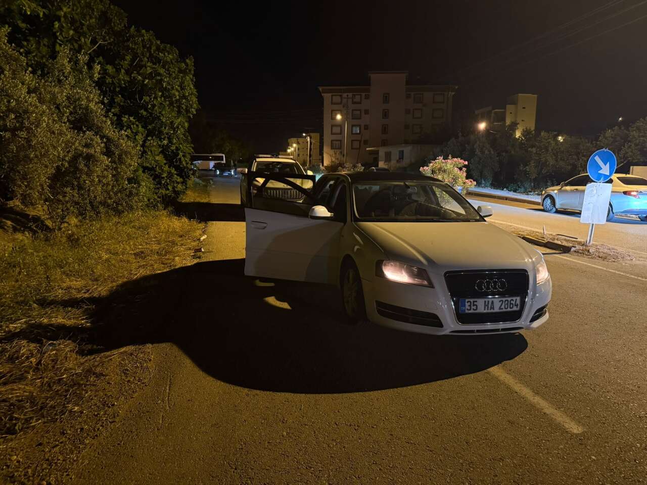 Sokak ortasında katliam! 3 arkadaş öldürüldü 10